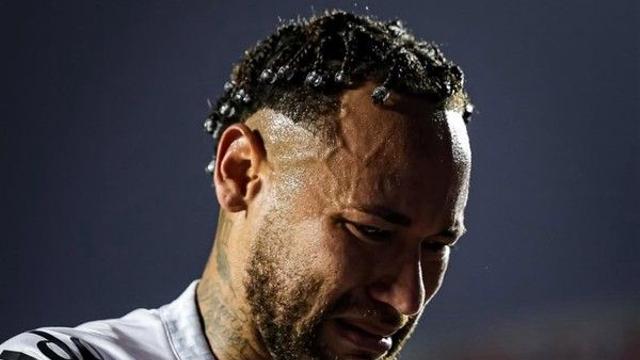 “부끄럽고 실망스럽다” 네이마르가 ‘홈경기 패배’ 후 오열한 이유는