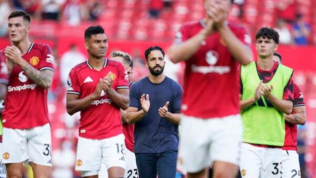 '슈팅 22개 0골' 맨유, EPL 개막전서 아스널에 0-1 패배