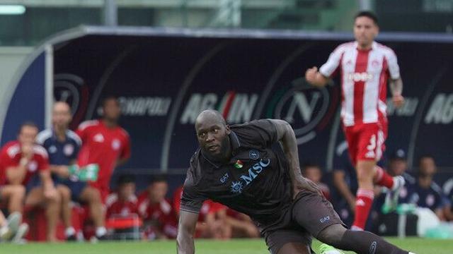 허벅지 잡고 쓰러진 루카쿠…