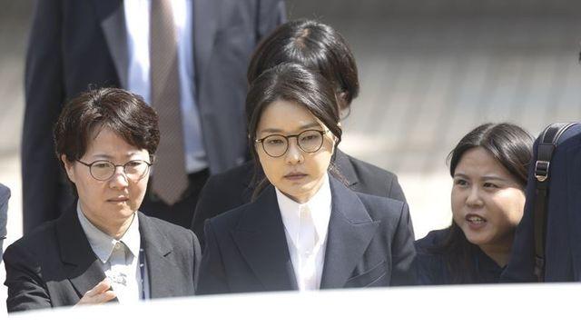 ‘철창행 김건희’ 아직 남은 의혹들