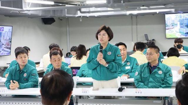 경기도의회 교육행정위원회, 을지훈련 경기도교육청 상황실 근무자 격려 방문