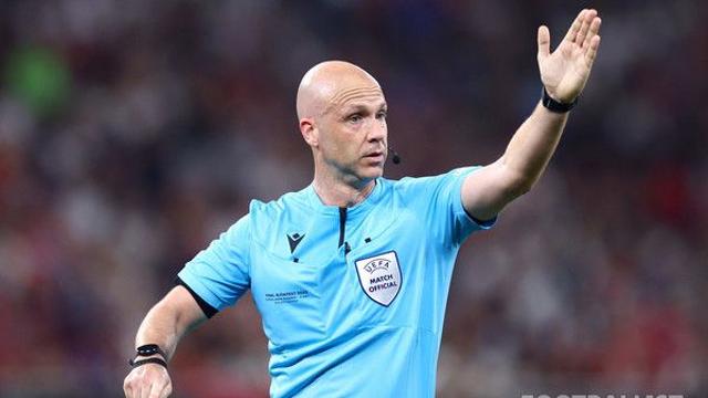 ‘손으로 허우적댄 건 OK, 옆구리에 붙인 건 NO’ 개막전부터 논란된 ‘PL 핸드볼 판정’