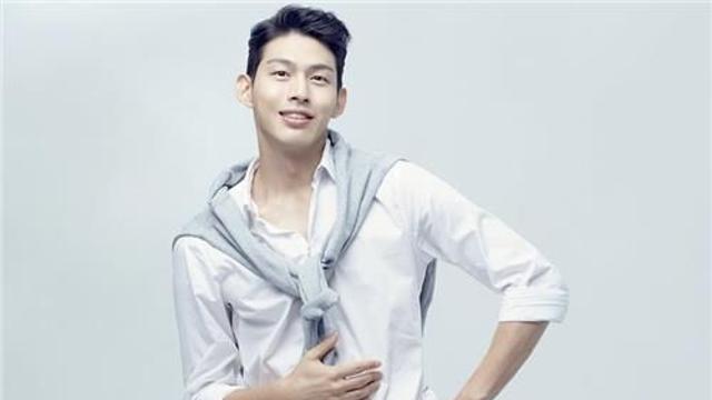 UN 출신 최정원 스토킹 입건…흉기 들고 여성 집 찾아간 혐의