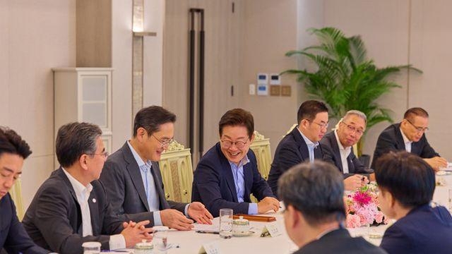 李, 방미 앞서 기업인들과 경제 분야 성과 방안 논의