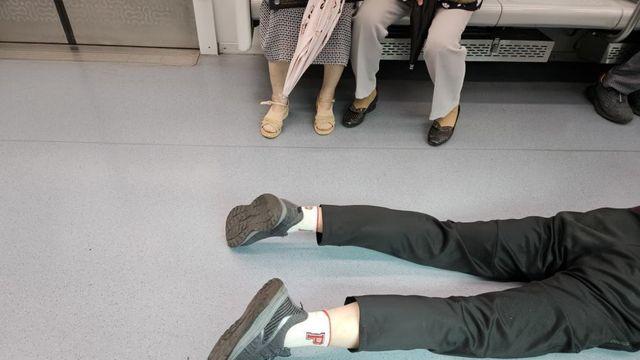 싱글벙글 요즘 1호선 앵벌이 근황 
