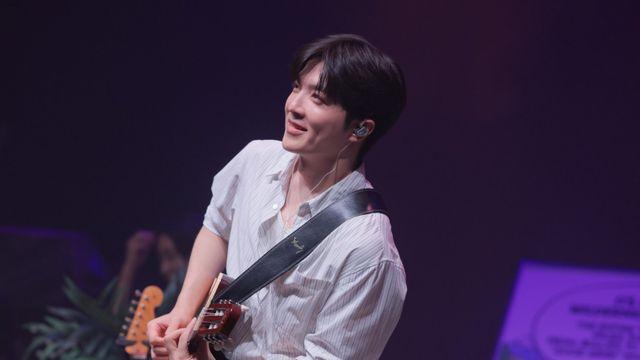 적재, 소극장 무대 성료…정용화·정은지 지원사격