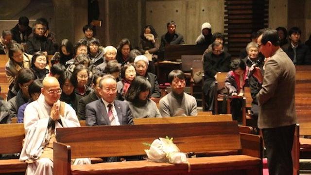 기독교를 믿다 회의감이 들어 스님께 온 학생
