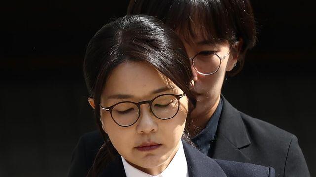 특검, 김건희 구속기간 31일까지 연장…21일 추가 조사 후 기소 결정