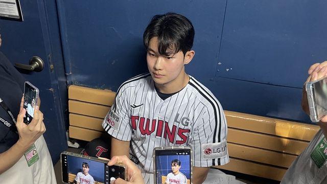 LG가 애지중지 키운 김영우의 화려한 '8회 셋업맨' 데뷔전