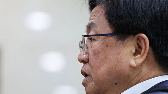 '정치 발언에 비속어' 최교진 후보자 논란…내달 3일 청문회