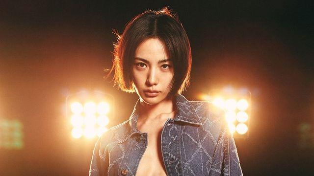 '오렌지 캬라멜' 나나, 데님으로 '변신 레벨업'…이게 바로 아이돌 출신 배우의 클래스