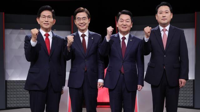 국힘, 내일까지 지도부 선출 투표…'반탄파' 김문수·장동혁 우세