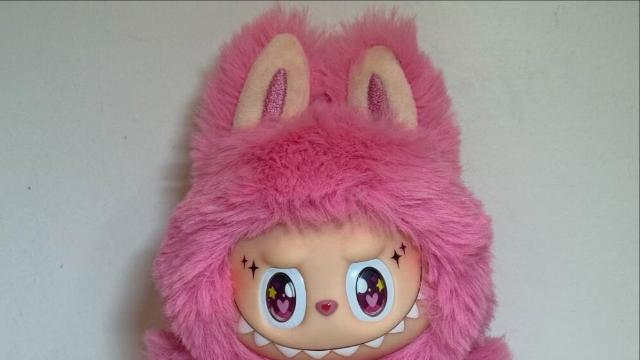 인간 라부부로 변신한 블랙핑크 리사?