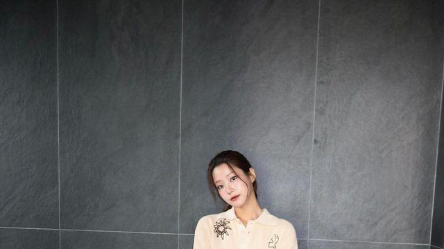 '솔로지옥4' 배지연의 천국급 패션... 베이지 폴로셔츠로 완성한 '단아미' 끝판왕