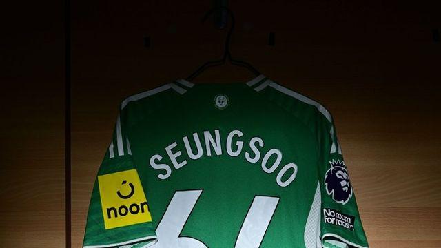 'No.64 SEUNG SOO' 박승수, 한국 축구 역사 새로 쓴다! 또 1군 훈련 소화...16번째 PL 데뷔 기대감
