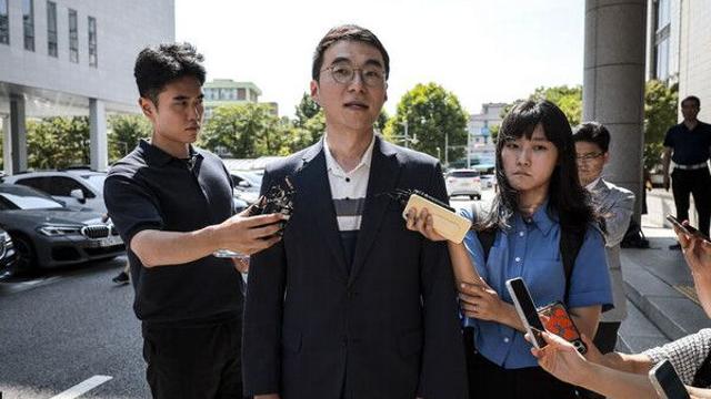 '코인 재산 신고 논란' 김남국, 2심도 무죄…