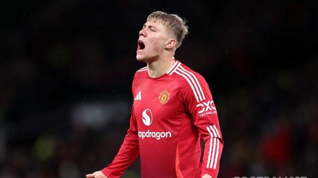 맨유, 결국 '최악의 공격수' 정리 실패?… 호일룬의 망설임이 AC밀란 이적을 망쳤다