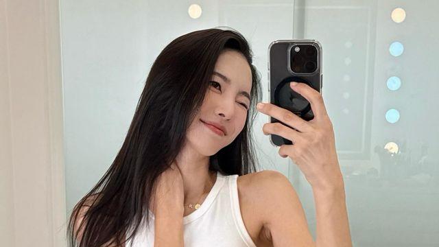 김윤지, 여름을 사로잡은 미니멀 시티룩의 정석