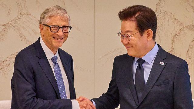 이재명 대통령이 빌 게이츠 만나자마자 “참 존경스럽다”고 한 이유