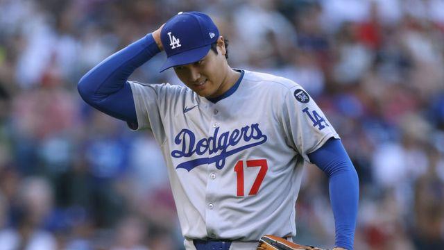 ‘아찔한 타구 무릎 직격’ 오타니, 1G만 휴식 ‘LAD 휴~’