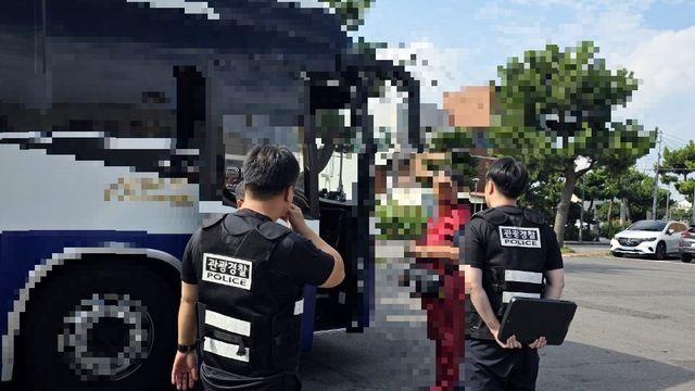 제주서 관광통역안내 자격 없이 불법 관광영업 40대 대만인 적발