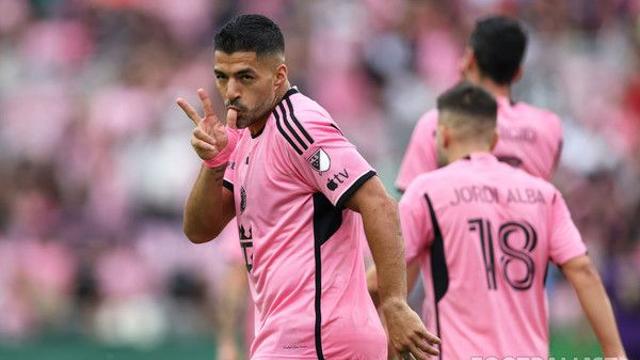 ‘메시 결장+알바 부상+감독 퇴장’에도 수아레스 PK 멀티골! 마이애미 리그스컵 4강 안착