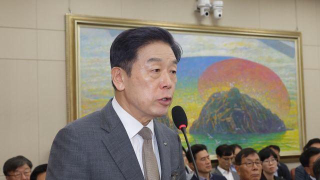 김형석, 경축사 논란에 