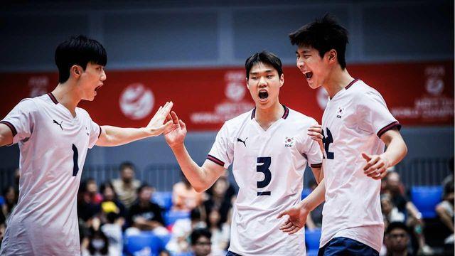 '윤경 18점' U-21 남자배구, 세계선수권서 캐나다에 3-2 역전승