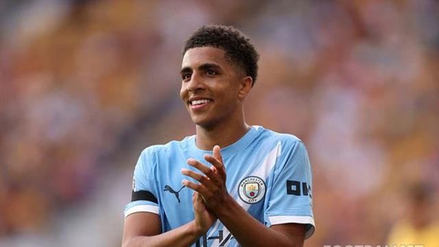 “맨시티 말곤 상상해 본 적 없어요” 품귀한 홈그로운 유망주, 2030년까지 맨시티 남는다!