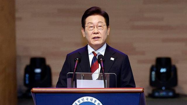 李대통령 “한일 과거사 문제 중요…다만 너무 매몰돼선 안 돼”