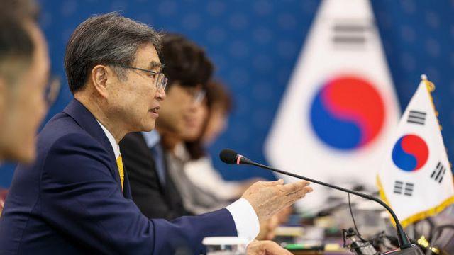 한미정상회담에 문제 생겼나…외교장관, 일본 건너뛰고 미국행