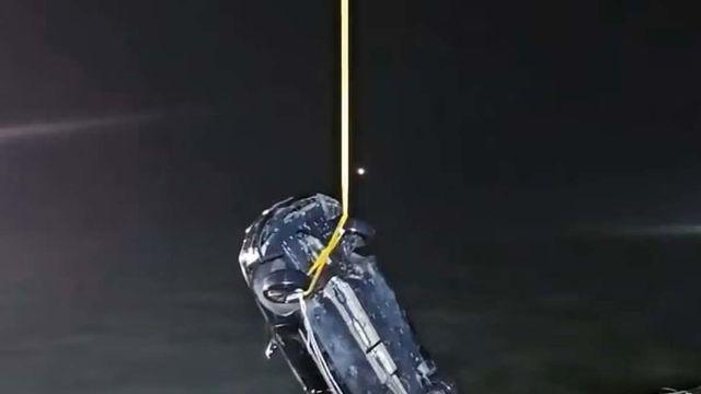 두 아들 1층서 라면 먹을 때... 엄마·아빠는 2층서 음료수에 수면제 타고 있었다