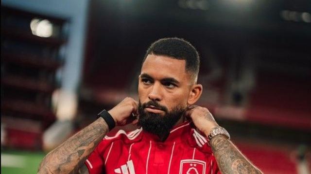 [공식발표] 여친까지 같이 샀는데 결과는 ‘멸망’… 유벤투스, 루이스 포기하고 노팅엄으로 매각