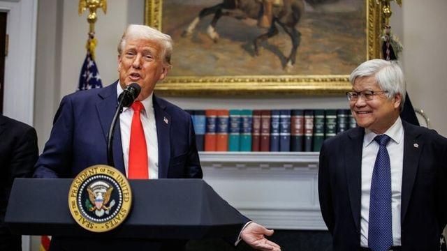 TSMC ‘거부’ 인텔 ‘협상’···트럼프 반도체 기업 지분 요구, 삼성전자는?