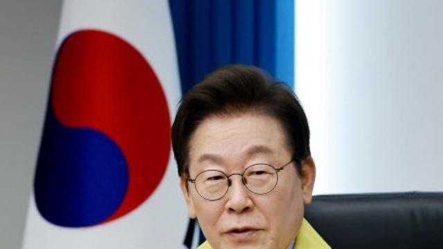 李대통령 지지율, 3%P 하락해 56%…민주 44%·국힘 25%[한국갤럽]