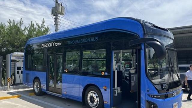 양구 공영버스 기사와 승객, 길가에 쓰러진 주민 생명 구해