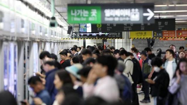 가장 좋은 건 역시 ‘성과급’… Z세대가 꼽은 최악의 회사 복지는?