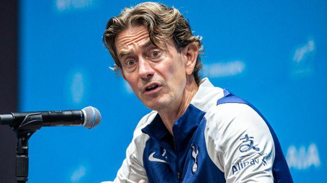 “우리 팀 오기 싫어? 우리도 원하지 않아!”…‘에제 영입 실패’ 토트넘 프랭크 감독, “팬들도 똑같이 느낄걸?”