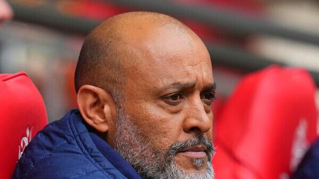 손흥민에게 트로피 안긴 은사, EPL 복귀? 