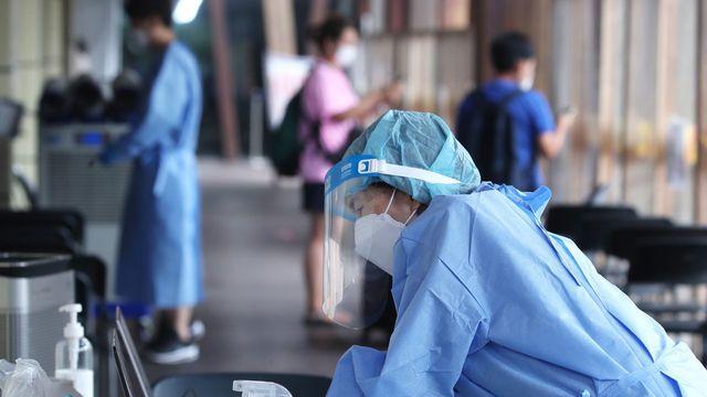 심상치 않은 '코로나 재유행'...입원환자 증가에 