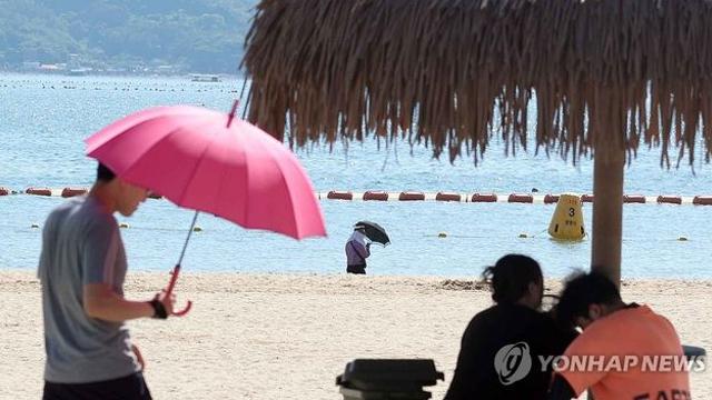 창원 유일 광암해수욕장 올해 흥행…폭염 속 방문객 수 증가