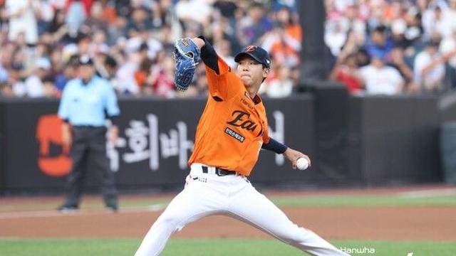 한화, 황준서 앞세워 6연패 탈출…야구의 날에 최소 경기 ‘1000만 관중 위업’ (종합)