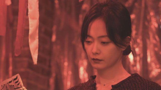 전소민, 웃음기 없는 연기로 시선강탈…믿음에 관한 스릴러에서 대활약 (‘온리 갓’)