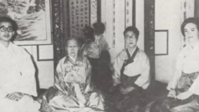 조선왕실에 있었던 유일한 서양인 며느리.jpg,,