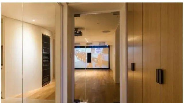 [스압] 너무 낡아서 꼭 재건축 해야된다는 아파트 내부모습.jpg,,