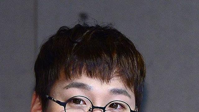 윤민수, 전처와 같이 사는 집에 딸도 함께…