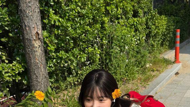 정채연, 교복 입고 ‘여고생 변신’…꽃보다 청순한 에스콰이어 여주인공