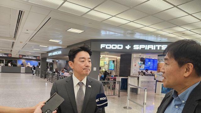 강훈식, '정상회담 난관?' 질문에 