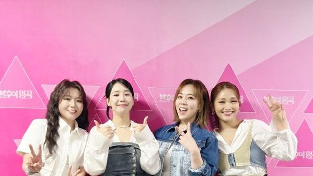 이찬원도 깜짝 놀란 '괴물 보컬' 하모니…손이지유, 완전체로 '불후' 장악
