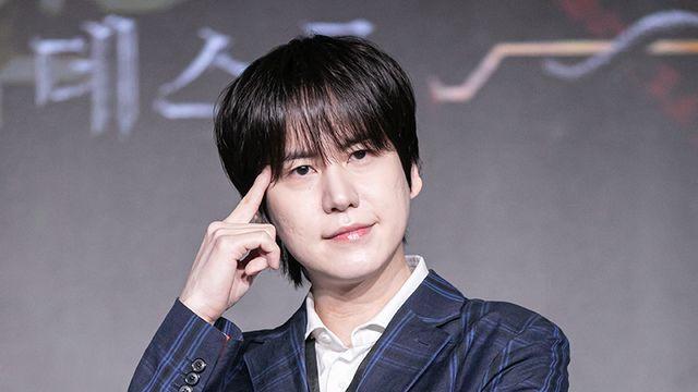무대서 내려오다 발목 다친 규현 